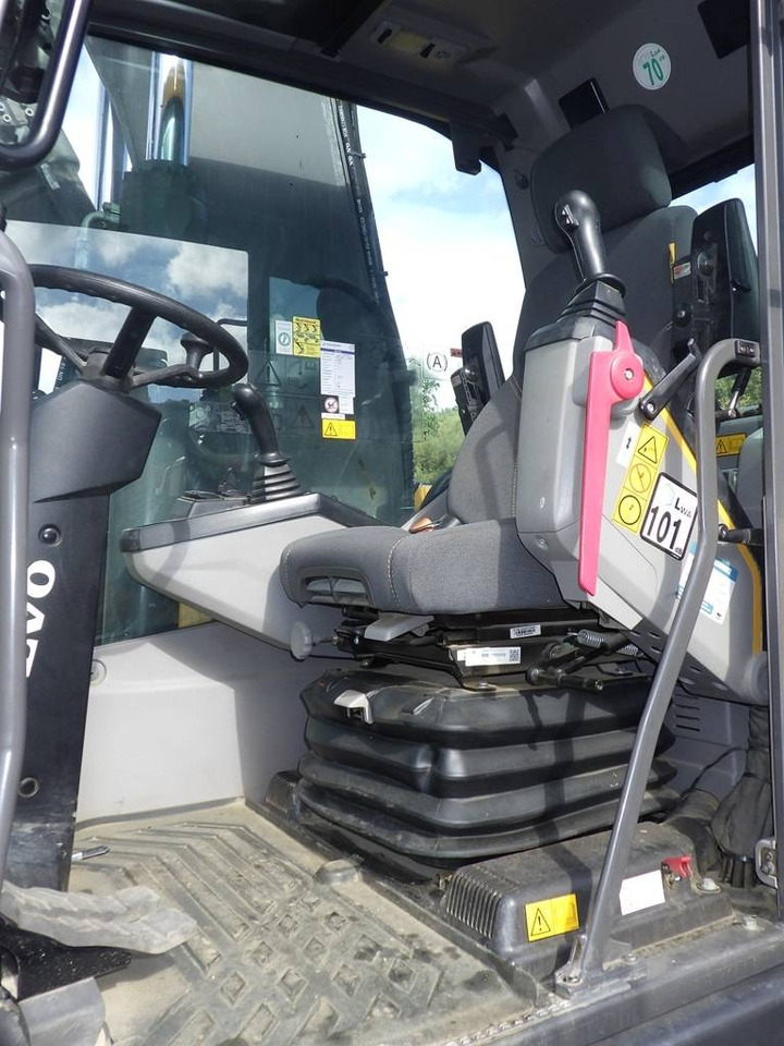 Leasing de Volvo EW 220 E  Volvo EW 220 E: foto 9