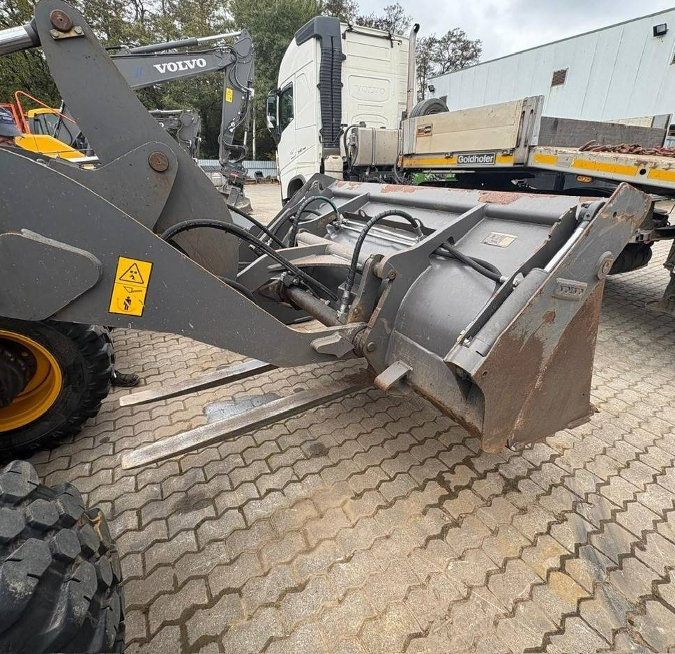 Volvo L 35 G - Cargadora de ruedas: foto 5 Volvo L 35 G - Cargadora de ruedas: foto 5