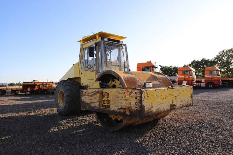 Apisonadora de asfalto Bomag BW 225 D-3: foto 12