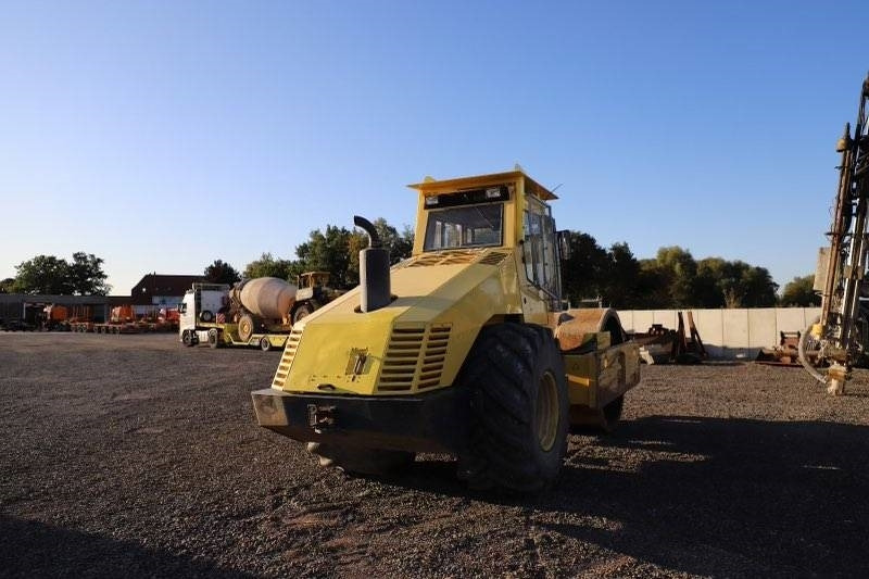 Apisonadora de asfalto Bomag BW 225 D-3: foto 16