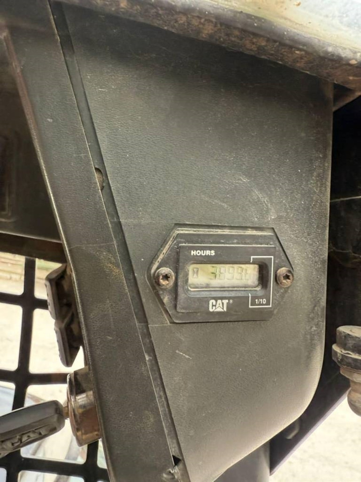 CAT 216  - Minicargadora: foto 4 CAT 216  - Minicargadora: foto 4