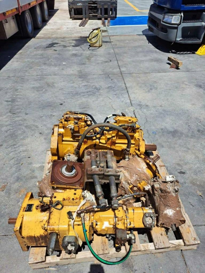 HYDRAULIC PUMPS AND ROTATION HYDROMOTOR FOR CAT 38 - Bomba hidráulica para Maquinaria de construcción: foto 2 HYDRAULIC PUMPS AND ROTATION HYDROMOTOR FOR CAT 38 - Bomba hidráulica para Maquinaria de construcción: foto 2