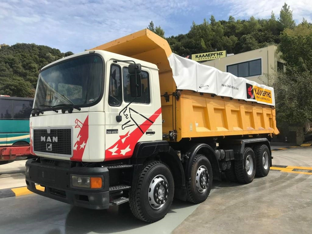 MAN 32..293 - Camión volquete: foto 4 MAN 32..293 - Camión volquete: foto 4