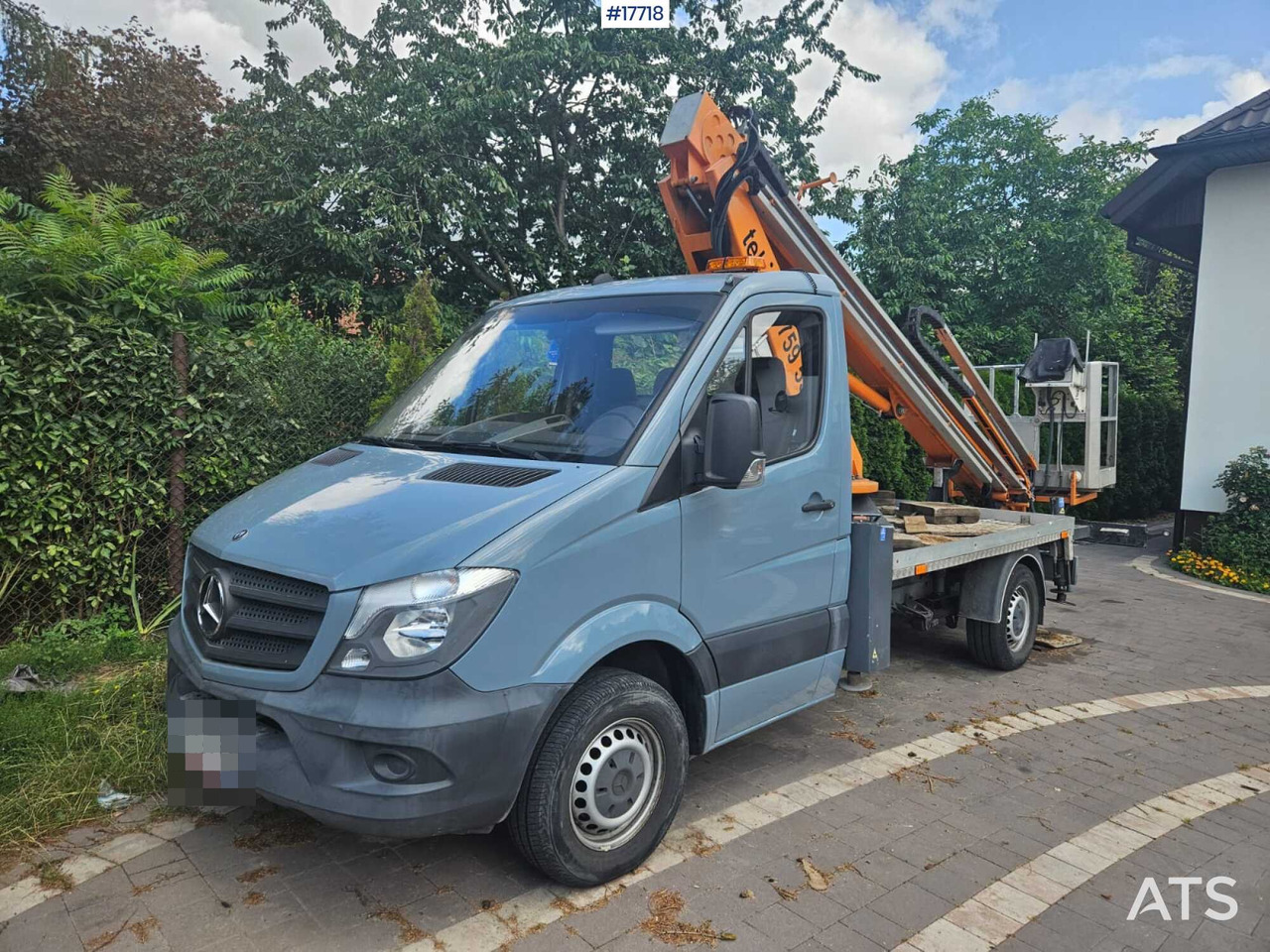 2014 Mercedes-Benz Sprinter - Camión con plataforma elevadora: foto 2 2014 Mercedes-Benz Sprinter - Camión con plataforma elevadora: foto 2