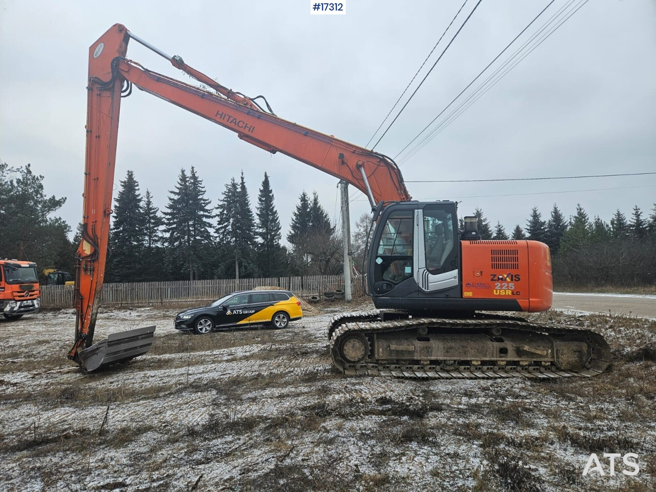 HITACHI ZX225 USRLC Crawler Excavator LONG 16m (2012) - Excavadora de cadenas: foto 1 HITACHI ZX225 USRLC Crawler Excavator LONG 16m (2012) - Excavadora de cadenas: foto 1