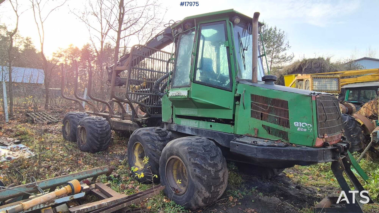 John Deere 810D forwarder (2007) - Autocargador: foto 1 John Deere 810D forwarder (2007) - Autocargador: foto 1
