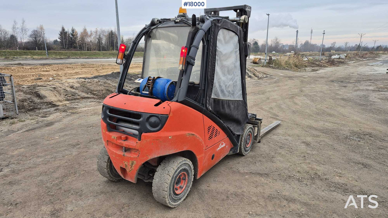 LINDE H25T forklift (2009) - Carretilla elevadora diésel: foto 5 LINDE H25T forklift (2009) - Carretilla elevadora diésel: foto 5