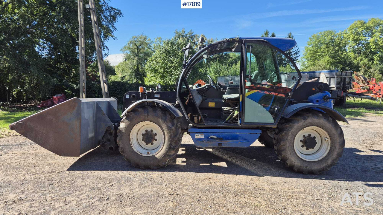 Ładowarka teleskopowa New Holland LM 5060 (2003) - Manipulador telescópico: foto 2 Ładowarka teleskopowa New Holland LM 5060 (2003) - Manipulador telescópico: foto 2
