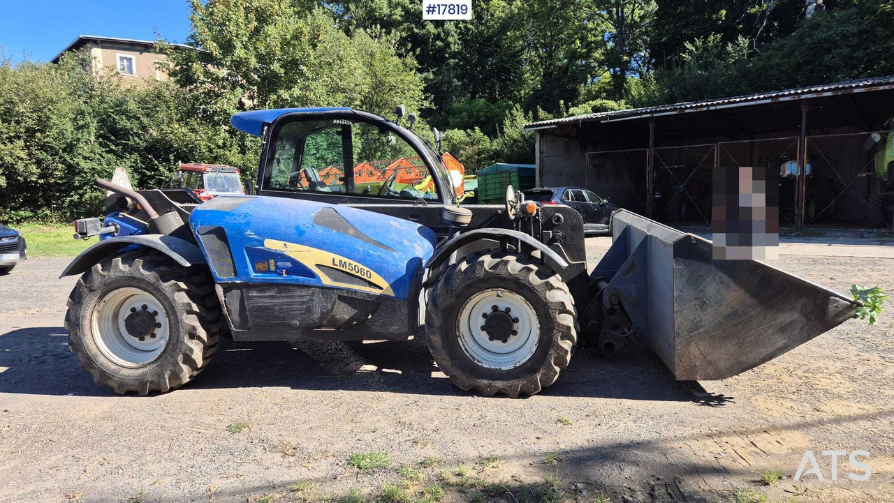 Ładowarka teleskopowa New Holland LM 5060 (2003) - Manipulador telescópico: foto 3 Ładowarka teleskopowa New Holland LM 5060 (2003) - Manipulador telescópico: foto 3