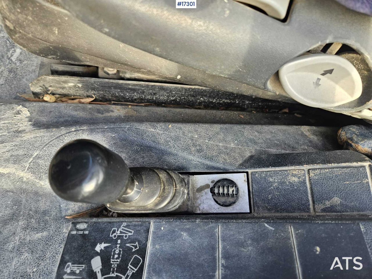 Camión volquete Mercedes-Benz Atego 1823 4x4 Tipper (2004): foto 17 Camión volquete Mercedes-Benz Atego 1823 4x4 Tipper (2004): foto 17