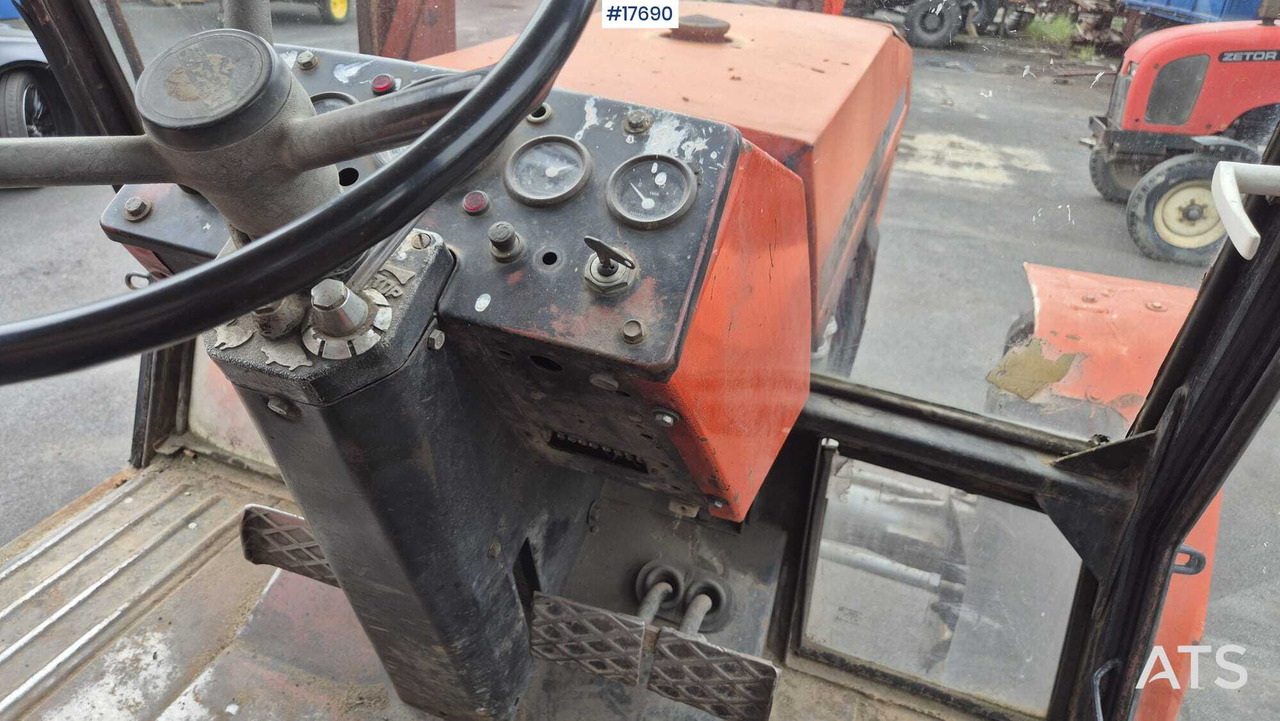 Leasing de  URSUS 914 tractor (1989) URSUS 914 tractor (1989): foto 16