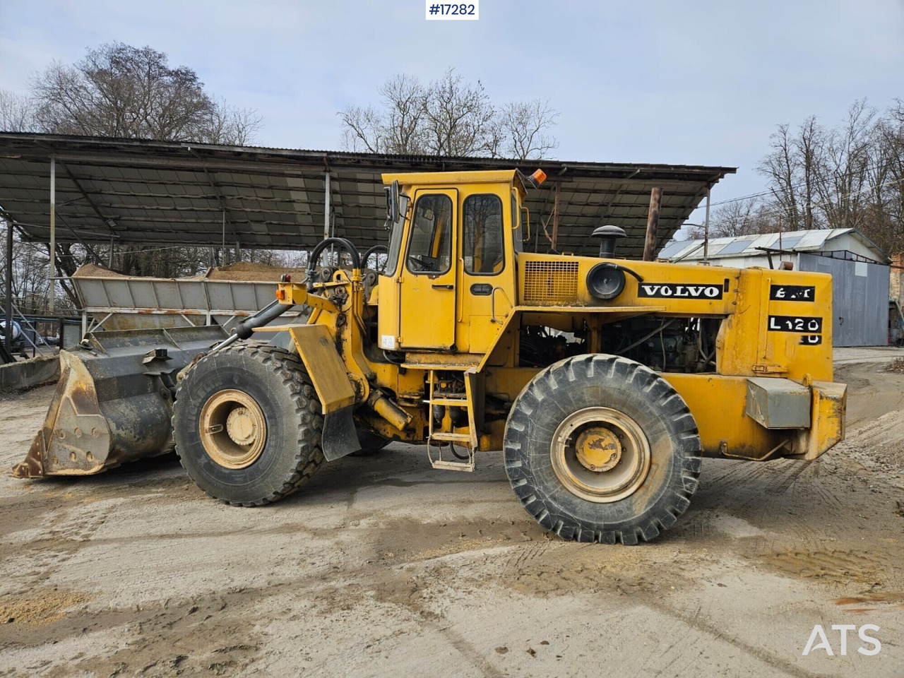 Wheel loader VOLVO BM L120 (1991) - Cargadora de ruedas: foto 4 Wheel loader VOLVO BM L120 (1991) - Cargadora de ruedas: foto 4