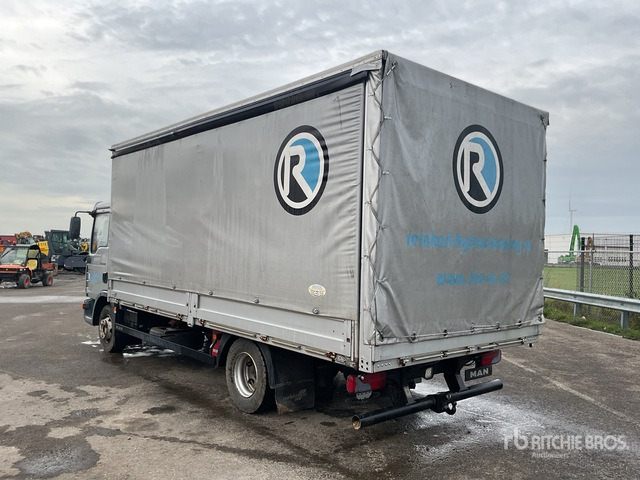 2007 MAN TGL12.210 4x2 Curtain Side Truck - Camión lona: foto 2 2007 MAN TGL12.210 4x2 Curtain Side Truck - Camión lona: foto 2