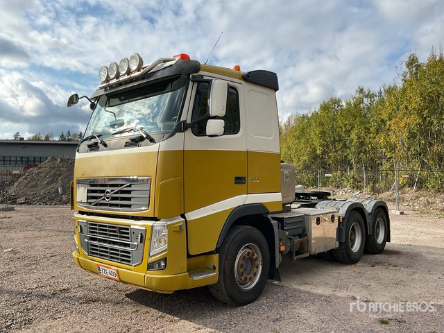 2012 Volvo FH16-600 6x4 T/A Sleeper Truck Tractor - Cabeza tractora: foto 3 2012 Volvo FH16-600 6x4 T/A Sleeper Truck Tractor - Cabeza tractora: foto 3