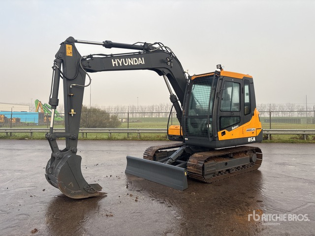 Hyundai R85A Tracked Excavator - Excavadora de cadenas: foto 1 Hyundai R85A Tracked Excavator - Excavadora de cadenas: foto 1