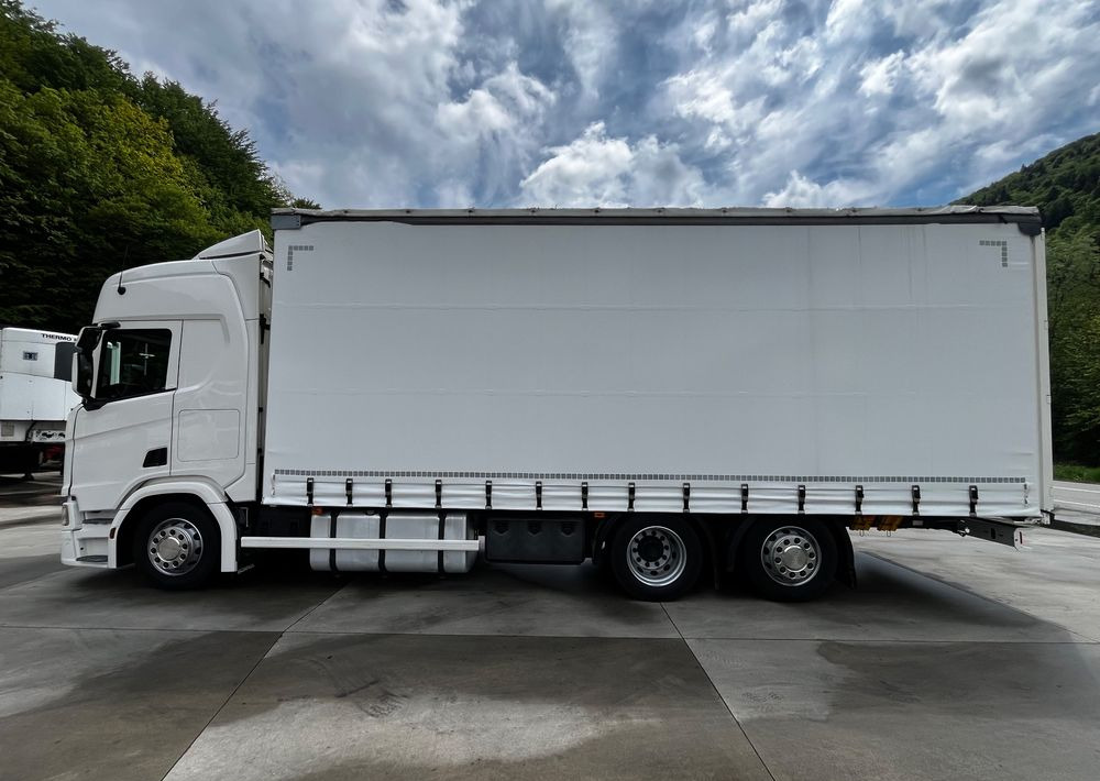 Scania R410 // 2018 Rok 6x2 // Retarder // Automat // Led // Navi // 77 // - Camión lona: foto 5 Scania R410 // 2018 Rok 6x2 // Retarder // Automat // Led // Navi // 77 // - Camión lona: foto 5