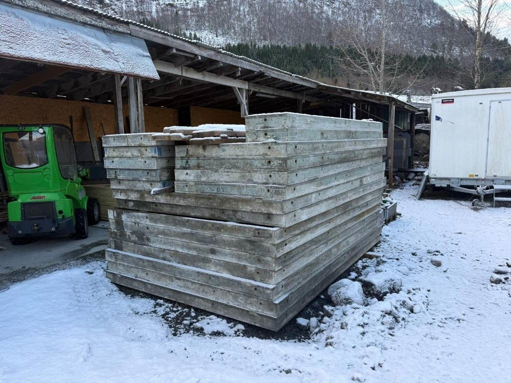 Annet DOKA Formwork complete system - Maquinaria para hormigón: foto 4 Annet DOKA Formwork complete system - Maquinaria para hormigón: foto 4