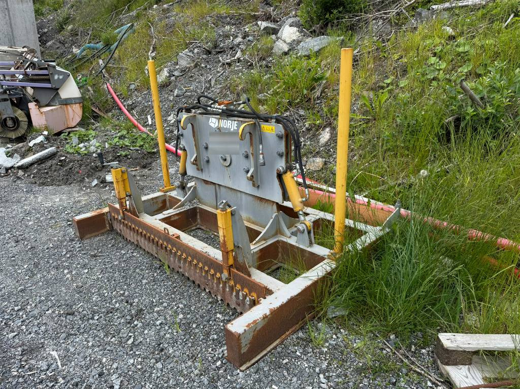 Norje Justeringsbalk - Implemento para Maquinaria de construcción: foto 1 Norje Justeringsbalk - Implemento para Maquinaria de construcción: foto 1