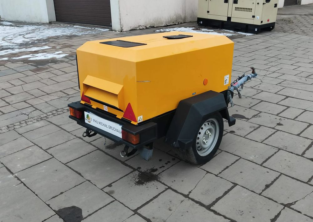 Doosan 7/20 - Compresor de aire: foto 1 Doosan 7/20 - Compresor de aire: foto 1