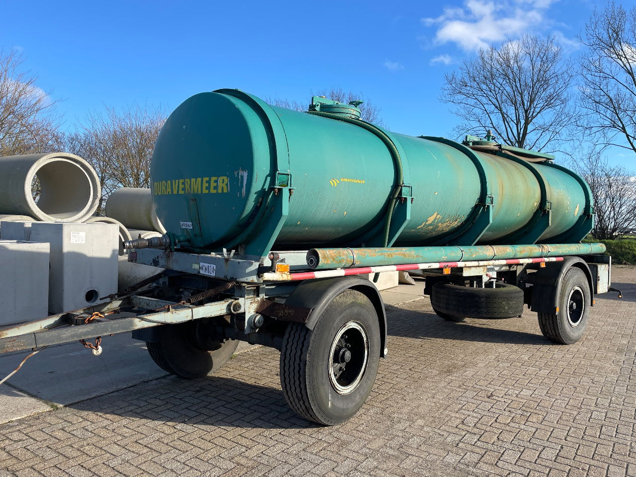 Burg Bitumen tank inox 14.000L - Remolque cisterna: foto 1 Burg Bitumen tank inox 14.000L - Remolque cisterna: foto 1