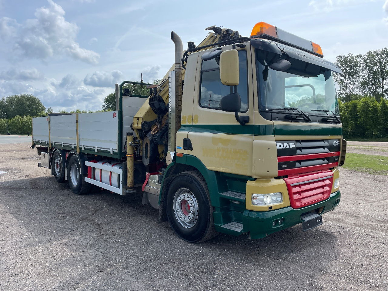 Camión grúa DAF CF 85.360 CF with Palfinger PK26002 with jib crane: foto 7