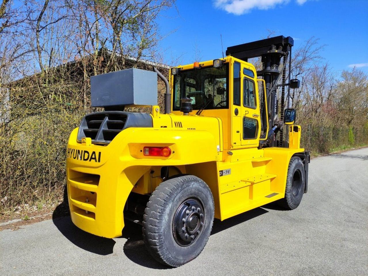 Carretilla para contenedores Hyundai 160D-7E: foto 8 Carretilla para contenedores Hyundai 160D-7E: foto 8