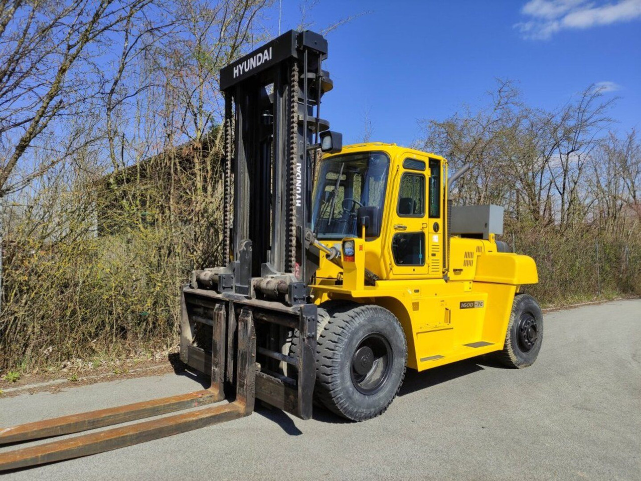 Hyundai 160D-7E - Carretilla para contenedores: foto 5 Hyundai 160D-7E - Carretilla para contenedores: foto 5