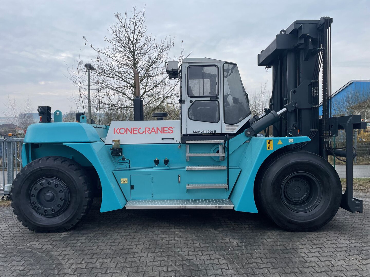Konecranes SMV 28-1200 B - Carretilla elevadora diésel: foto 2 Konecranes SMV 28-1200 B - Carretilla elevadora diésel: foto 2