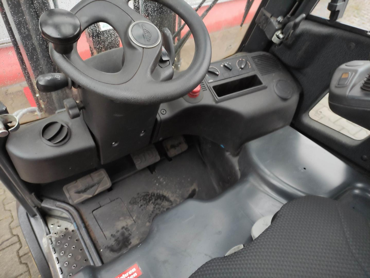 Linde E18PH-EVO - Carretilla elevadora eléctrica: foto 5 Linde E18PH-EVO - Carretilla elevadora eléctrica: foto 5