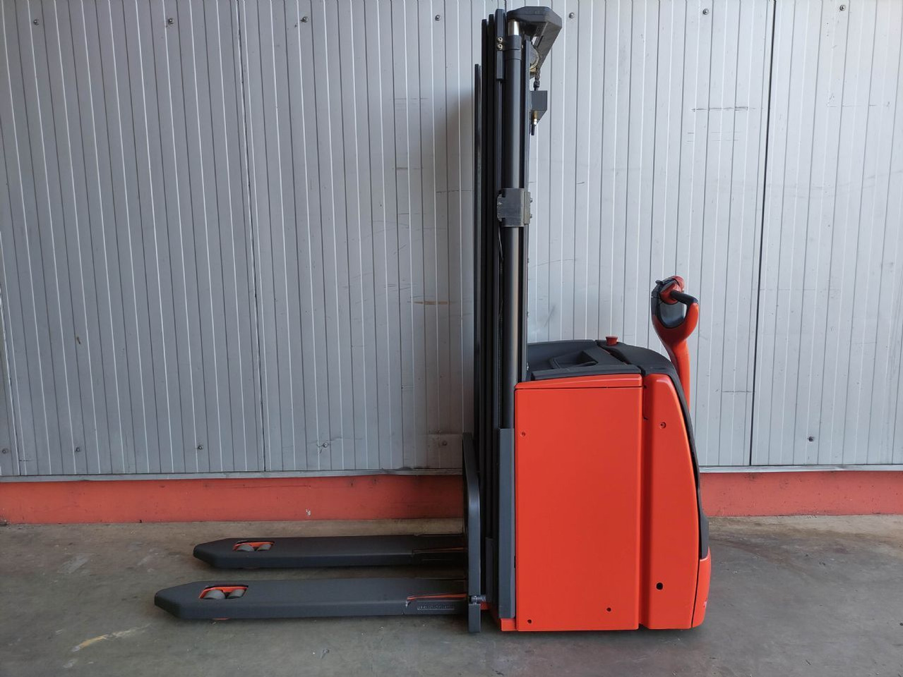 Linde L16-1173 (LACK NEU) - Apilador: foto 1 Linde L16-1173 (LACK NEU) - Apilador: foto 1
