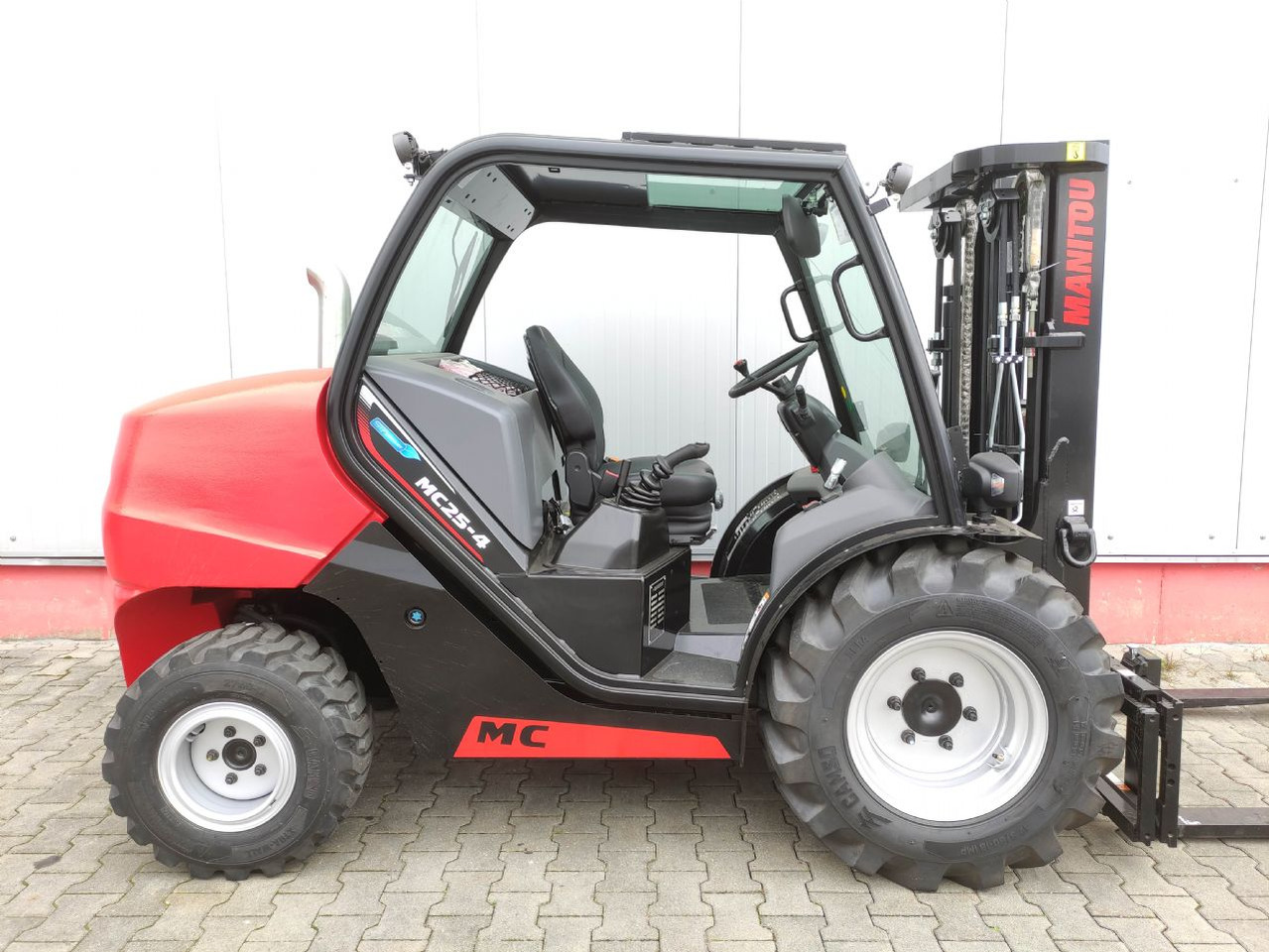 Manitou MC25-4 DK ST5 S1 (NEU) - Carretilla todo terreno: foto 2 Manitou MC25-4 DK ST5 S1 (NEU) - Carretilla todo terreno: foto 2