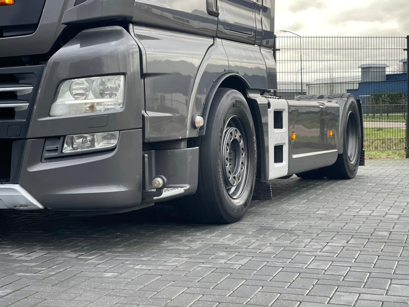 MAN TGX 18.580 2X TANK, LEATHER SEATS, RETARDER, FULL AIR! - Cabeza tractora: foto 5 MAN TGX 18.580 2X TANK, LEATHER SEATS, RETARDER, FULL AIR! - Cabeza tractora: foto 5