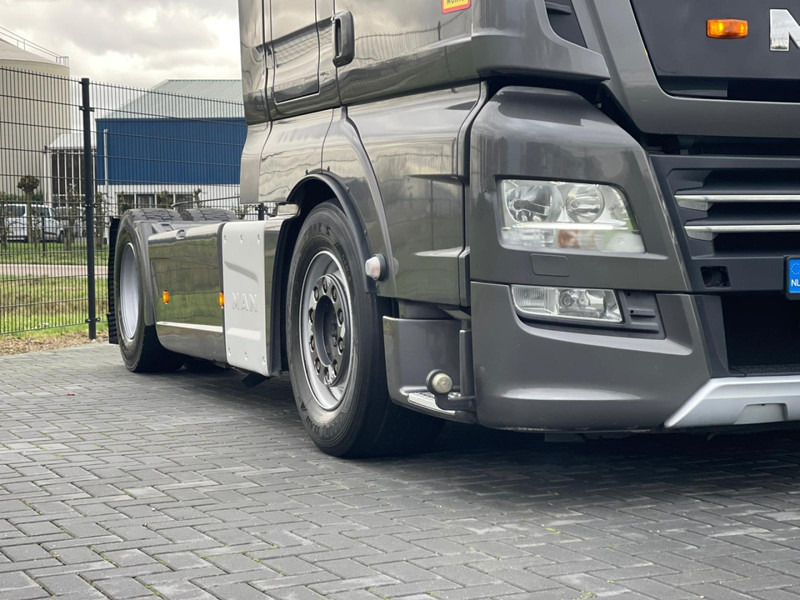 MAN TGX 18.580 2X TANK, LEATHER SEATS, RETARDER, FULL AIR! - Cabeza tractora: foto 4 MAN TGX 18.580 2X TANK, LEATHER SEATS, RETARDER, FULL AIR! - Cabeza tractora: foto 4