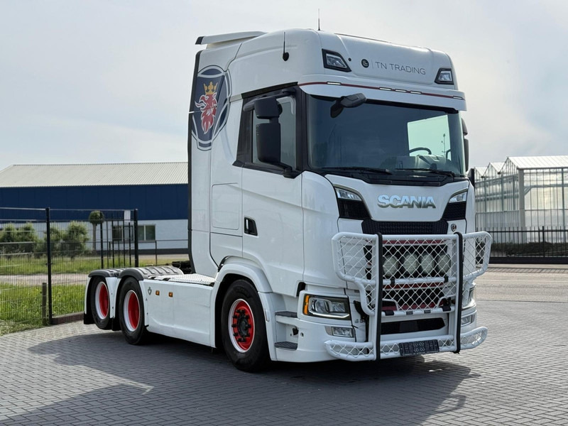 Scania S580 VOLLUCHT, PTO, LEER, RETARDER, TV, 3.15WB, BULLBAR. - Cabeza tractora: foto 1 Scania S580 VOLLUCHT, PTO, LEER, RETARDER, TV, 3.15WB, BULLBAR. - Cabeza tractora: foto 1