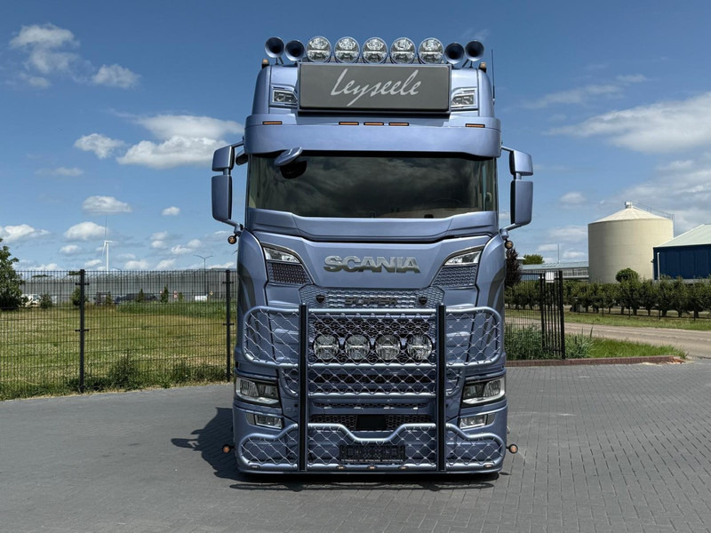 Scania S650 V8 NGS SHOWTRUCK, GESTUURD, VOLLUCHT, TOPSTAAT, ALCOA'S. - Cabeza tractora: foto 4 Scania S650 V8 NGS SHOWTRUCK, GESTUURD, VOLLUCHT, TOPSTAAT, ALCOA'S. - Cabeza tractora: foto 4