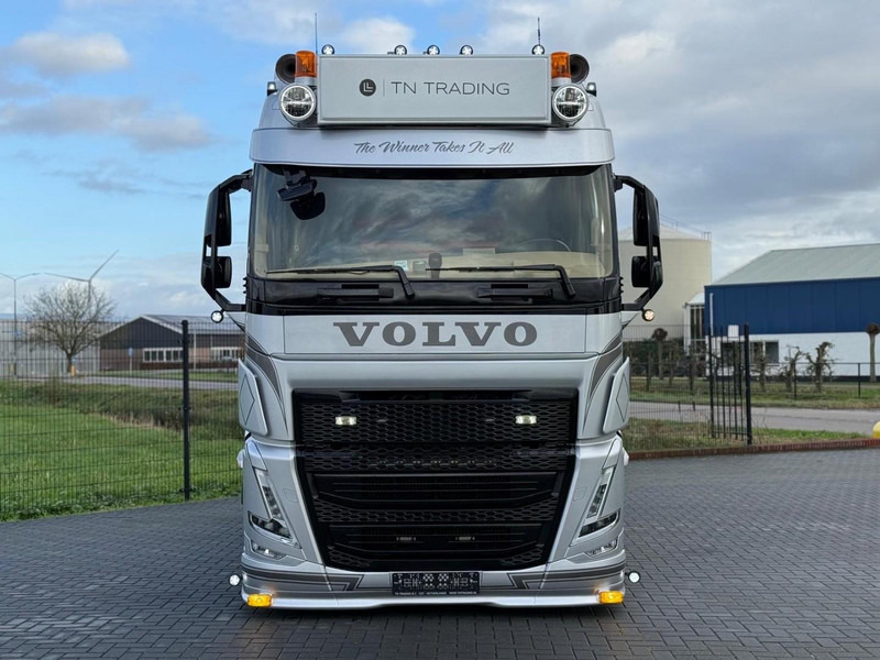 Volvo FH 13.460 SHOW, FULL AIR, ALCOA, INTERIOR, LIKE NEW, TOP. - Cabeza tractora: foto 3 Volvo FH 13.460 SHOW, FULL AIR, ALCOA, INTERIOR, LIKE NEW, TOP. - Cabeza tractora: foto 3