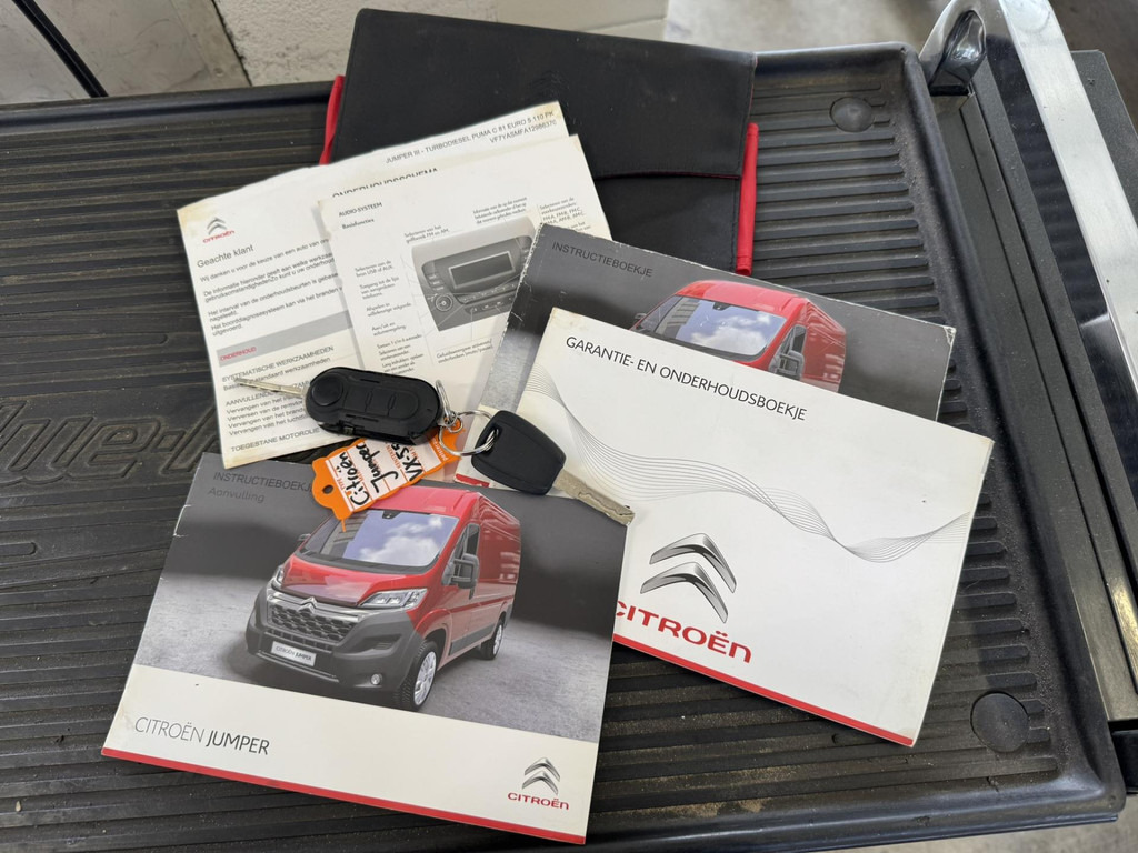 Citroën Jumper-30 2.2 HDI L1H1 Economy 3 Zitplaatsen Airco Cruise Bluetooth Media player - Furgón: foto 4 Citroën Jumper-30 2.2 HDI L1H1 Economy 3 Zitplaatsen Airco Cruise Bluetooth Media player - Furgón: foto 4