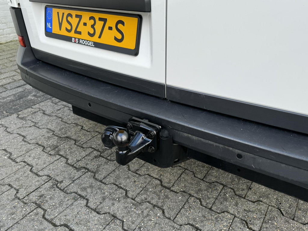 Furgón Volkswagen Crafter-30 2.0 TDI L3H3 Highline Carplay DAB Cruise Verwarmde voorruit Trekhaak Lat om Lat: foto 10