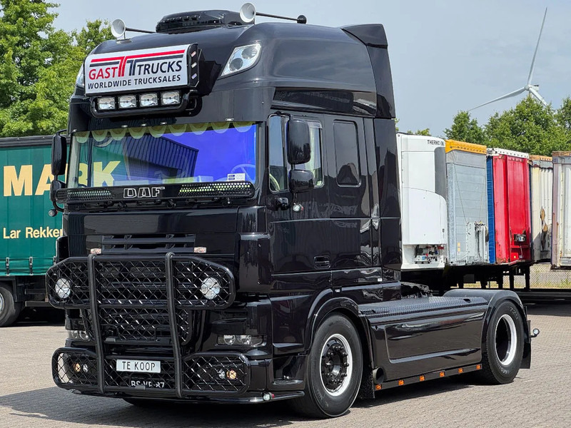 DAF XF 105.460 Super Space Cab Showtruck *TOP* - Cabeza tractora: foto 1 DAF XF 105.460 Super Space Cab Showtruck *TOP* - Cabeza tractora: foto 1