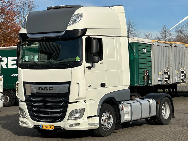 DAF XF 450 Super Space Cab Euro 6 - Cabeza tractora: foto 1 DAF XF 450 Super Space Cab Euro 6 - Cabeza tractora: foto 1