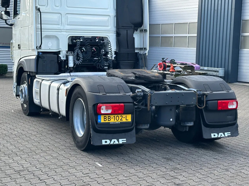 DAF XF 450 Super Space Cab Euro 6 - Cabeza tractora: foto 5 DAF XF 450 Super Space Cab Euro 6 - Cabeza tractora: foto 5