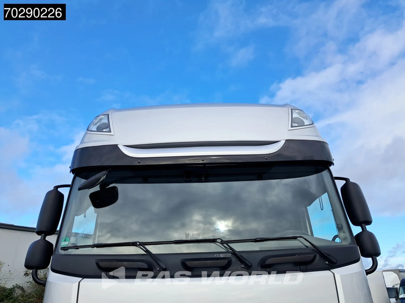 DAF XF 480 4X2 SSC Retarder Mega 2xTanks ACC LED Standklima Euro 6 - Cabeza tractora: foto 5 DAF XF 480 4X2 SSC Retarder Mega 2xTanks ACC LED Standklima Euro 6 - Cabeza tractora: foto 5