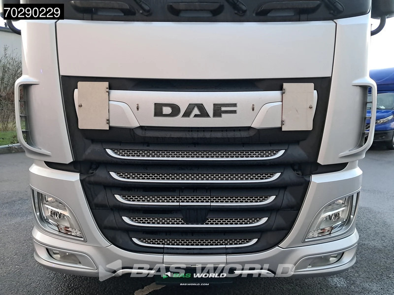 DAF XF 480 4X2 SSC Retarder Mega 2xTanks ACC LED Standklima Euro 6 - Cabeza tractora: foto 5 DAF XF 480 4X2 SSC Retarder Mega 2xTanks ACC LED Standklima Euro 6 - Cabeza tractora: foto 5