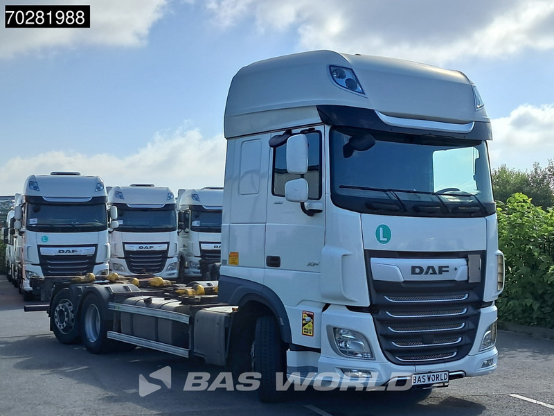 DAF XF 480 6X2 SSC Retarder 2x Tanks Lift+Lenkachse ACC LED - Camión portacontenedore/ Intercambiable: foto 3 DAF XF 480 6X2 SSC Retarder 2x Tanks Lift+Lenkachse ACC LED - Camión portacontenedore/ Intercambiable: foto 3