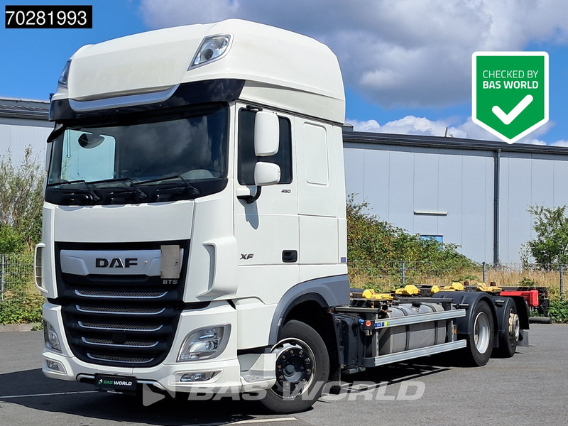 DAF XF 480 6X2 SSC Retarder 2xTanks Lift-Lenkachse ACC Euro 6 - Camión portacontenedore/ Intercambiable: foto 1 DAF XF 480 6X2 SSC Retarder 2xTanks Lift-Lenkachse ACC Euro 6 - Camión portacontenedore/ Intercambiable: foto 1
