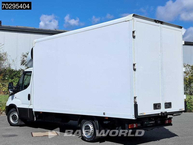Iveco Daily 35S16 Automatik Kastenwagen Hintertüren 160PS Klimaanlage Kamera Euro6 Möbelkasten 21m3 A/C - Furgoneta caja cerrada: foto 2 Iveco Daily 35S16 Automatik Kastenwagen Hintertüren 160PS Klimaanlage Kamera Euro6 Möbelkasten 21m3 A/C - Furgoneta caja cerrada: foto 2