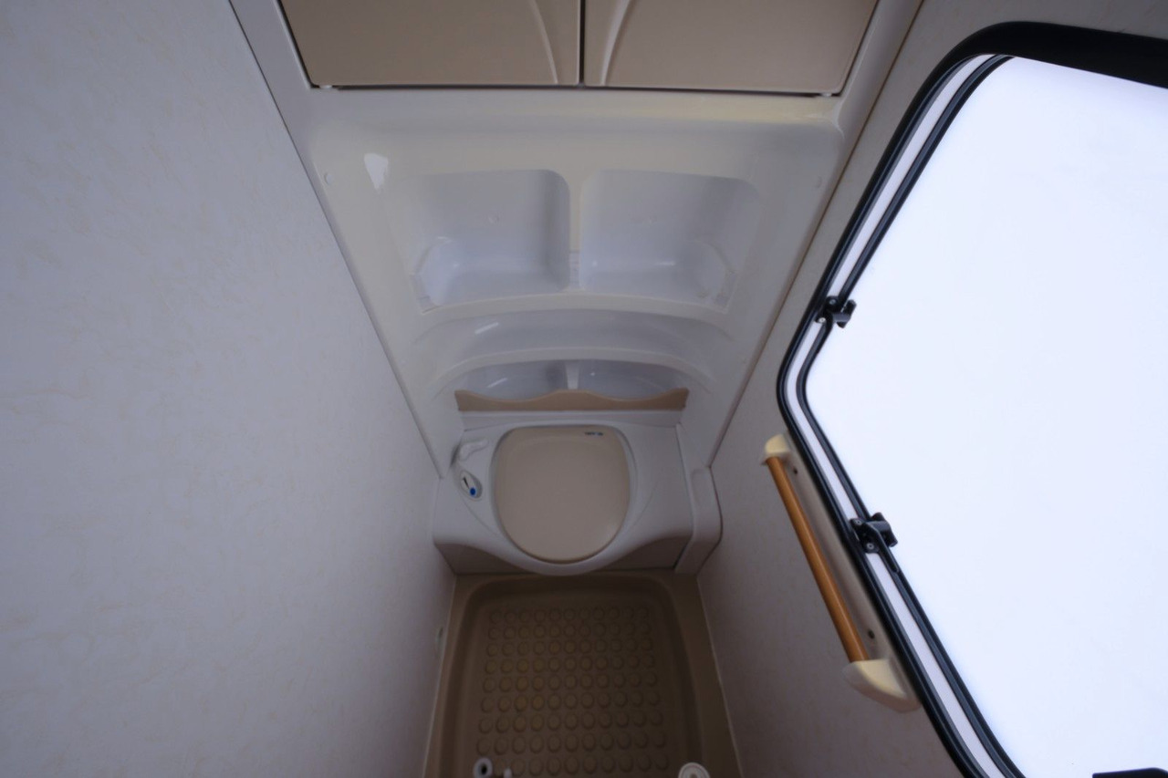 Caravana Hobby Prestige 720/Festbett+Etagenbett/Rundsitzgruppe: foto 15