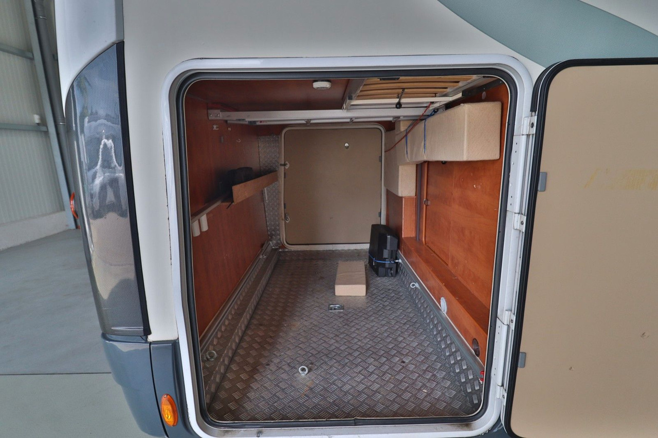 P.L.A. S 700/Festbett/Garage/Klima/Solar/Markise - Autocaravana capuchina: foto 5 P.L.A. S 700/Festbett/Garage/Klima/Solar/Markise - Autocaravana capuchina: foto 5