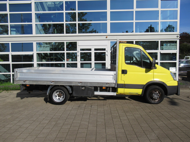 Iveco Daily 50C17 3.0D 125KW EEV 345 PickUp NIDO DIN - Furgoneta caja abierta: foto 2 Iveco Daily 50C17 3.0D 125KW EEV 345 PickUp NIDO DIN - Furgoneta caja abierta: foto 2