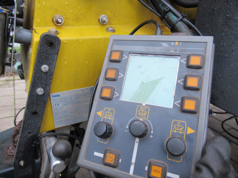 NIDO NIDO STRATOS B08L-15 AWALN-280 0,8M3 + 350 L. Zoutstrooier Salzstreuer Salzstreuer - Esparcidor de sal: foto 5 NIDO NIDO STRATOS B08L-15 AWALN-280 0,8M3 + 350 L. Zoutstrooier Salzstreuer Salzstreuer - Esparcidor de sal: foto 5